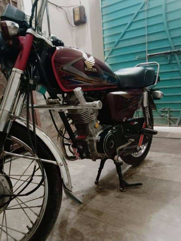 Honda 125 Good Condition 1