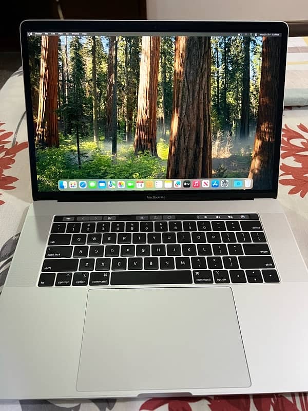 Macbook Pro 2019 15 inch 0