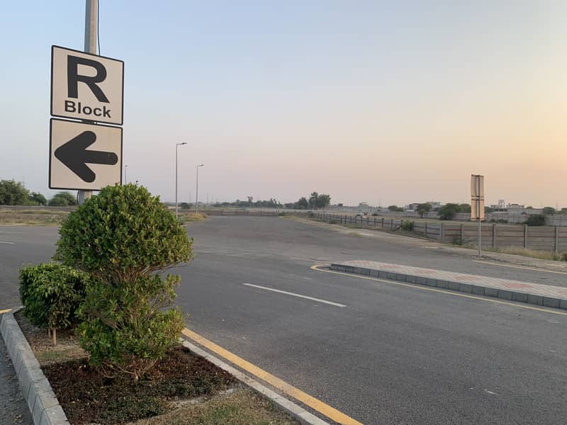 5 MARLA ALL DUES PAID RESIDENTIAL PLOT IN BLOCK "4R" DHA PHASE 11 RAHBAR IS AVAILABLE FOR SALE 2