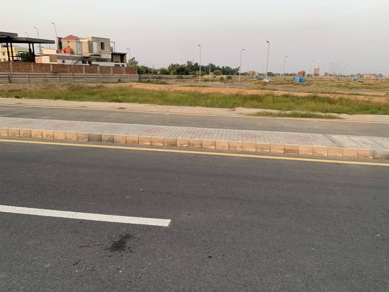 5 MARLA ALL DUES PAID RESIDENTIAL PLOT IN BLOCK "4R" DHA PHASE 11 RAHBAR IS AVAILABLE FOR SALE 8