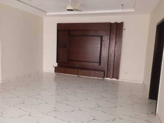 Unoccupied House Of 10 Marla Is Available For Sale In Johar Town 18