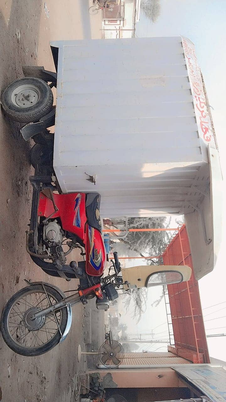 United Loader Rickshaw Model 2022 3