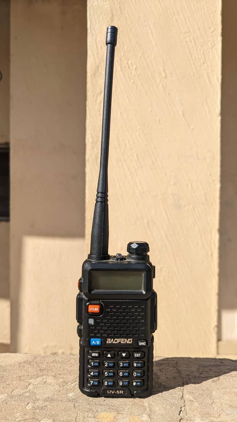 Walkie Talkie | Baofeng | UV-5r | Wireless | Two Way Radio 1