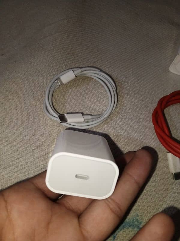 oneplus and iphone charger lush condition 5