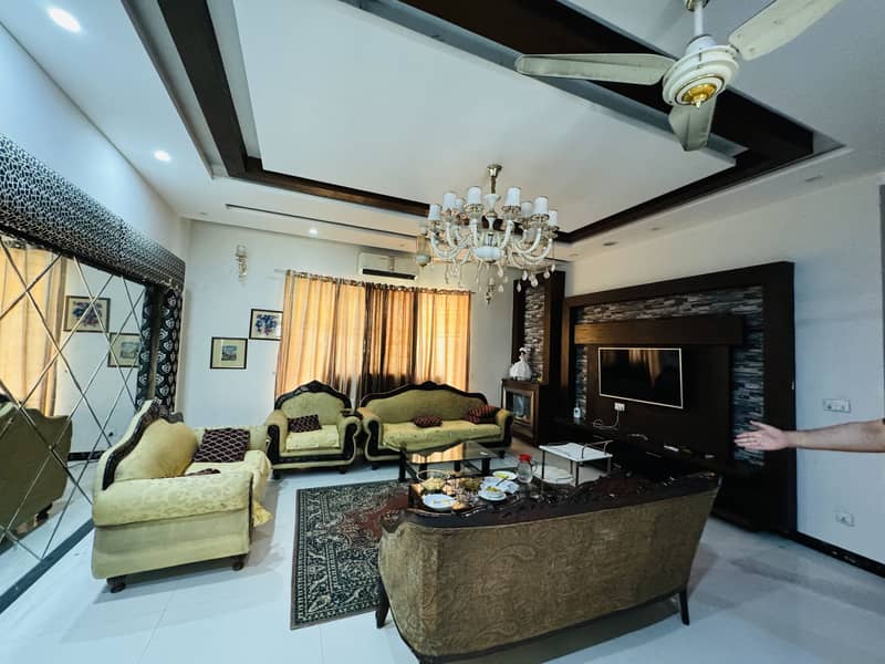 One Kanal Ultra Classic Architect Designer Use House For Sale In Bahria Town Lahore 0