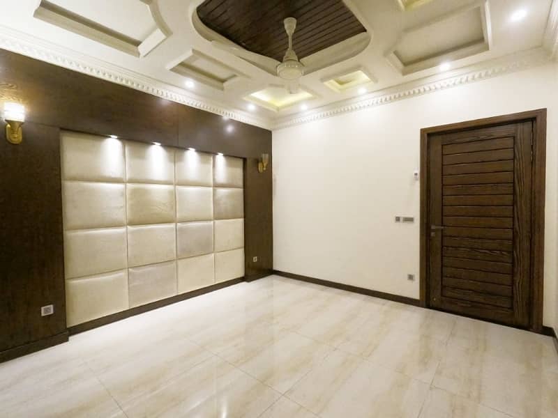 10 Marla Ultra Classic House For Sale Bahria Town Lahore 25