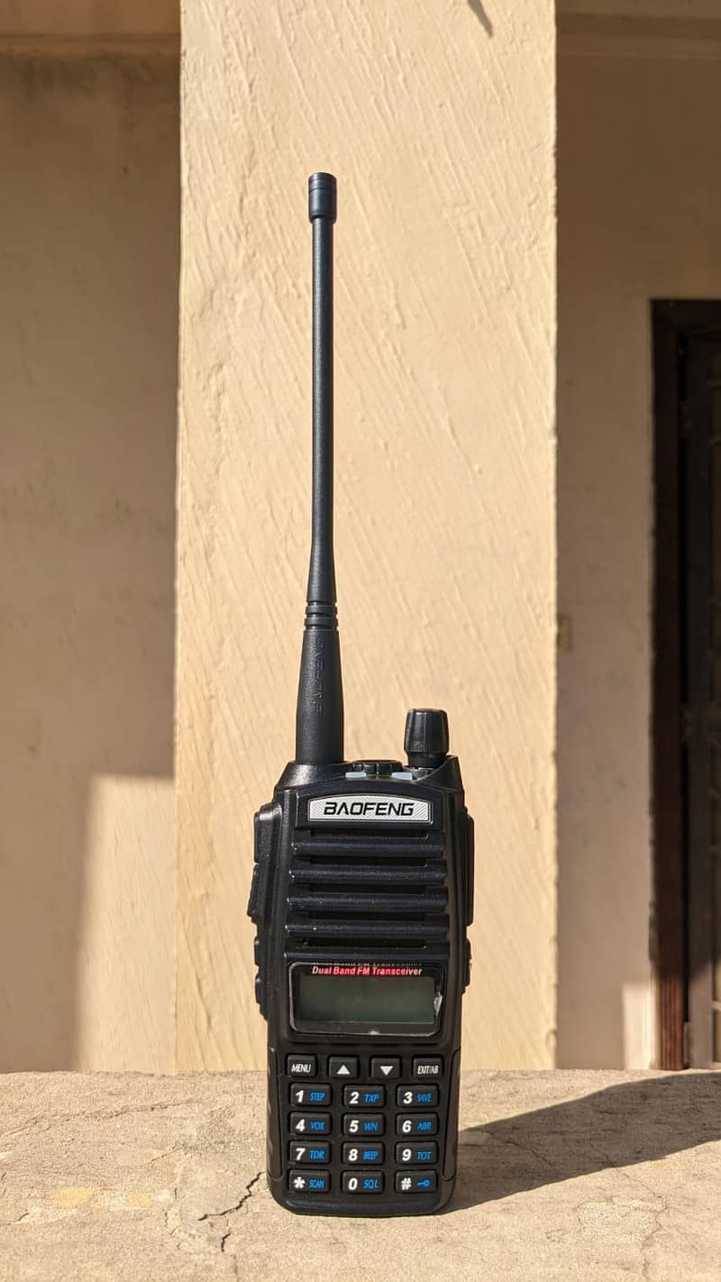 Walkie Talkie | Baofeng | UV-82 | Wireless | Two Way Radio 1