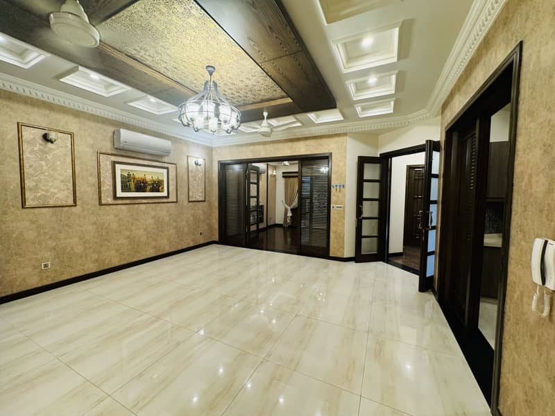 10 Marla Use House Available For Sale In Bahria Town Lahore 3