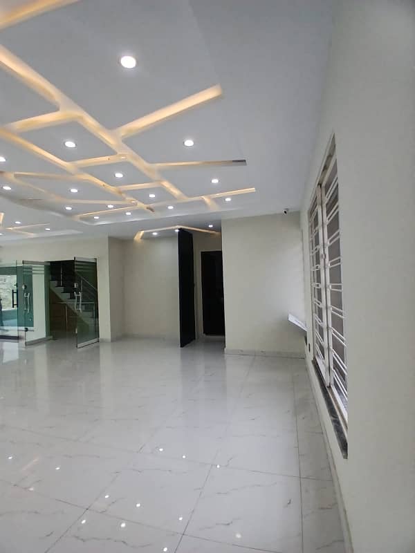 5 Marla Commercial Hall 1st Floor Available For Rent 5