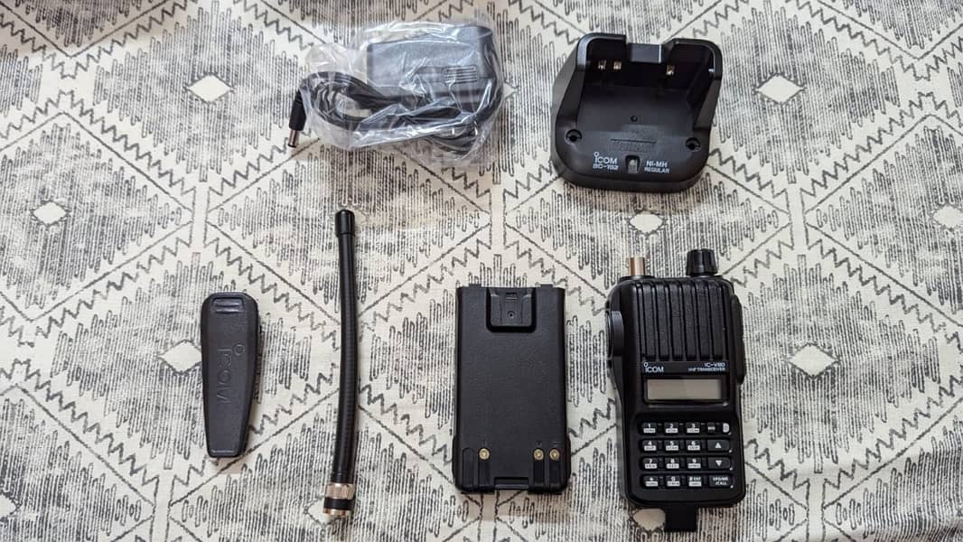 Walkie Talkie | Icom | V80e | Wireless | Two Way Radio 3