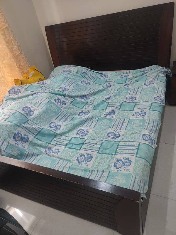 bed urgent sale 1