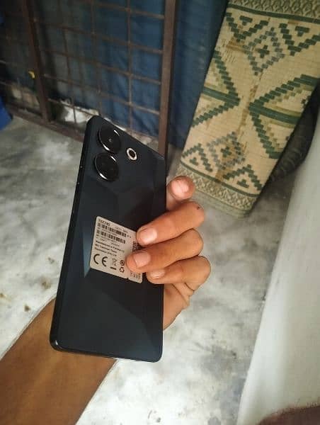 tecno camon 20 pro 8  256 0