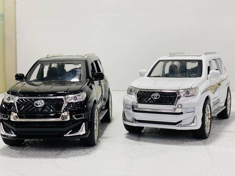 Toyota Land Cruiser Prado Diecast model cars 1:24 Scal 6