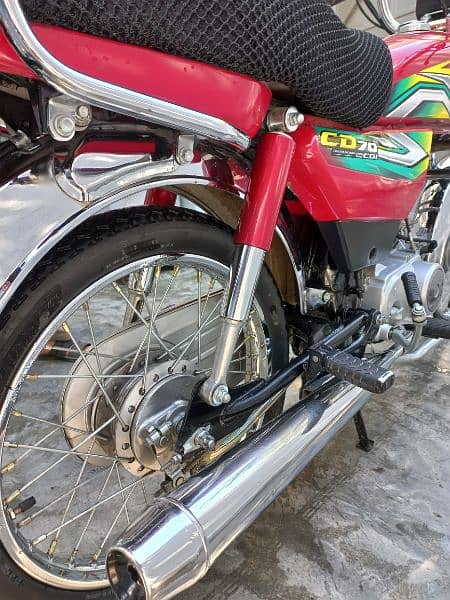 Honda CD70 6