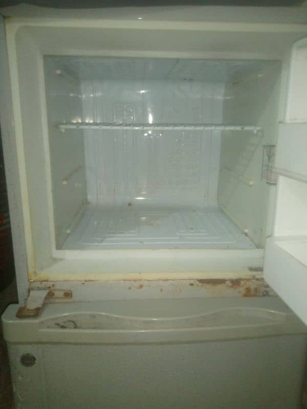 fridge 0