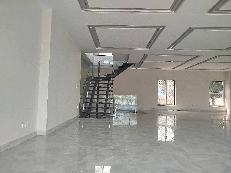 5 marla commercial First floor for rent 5