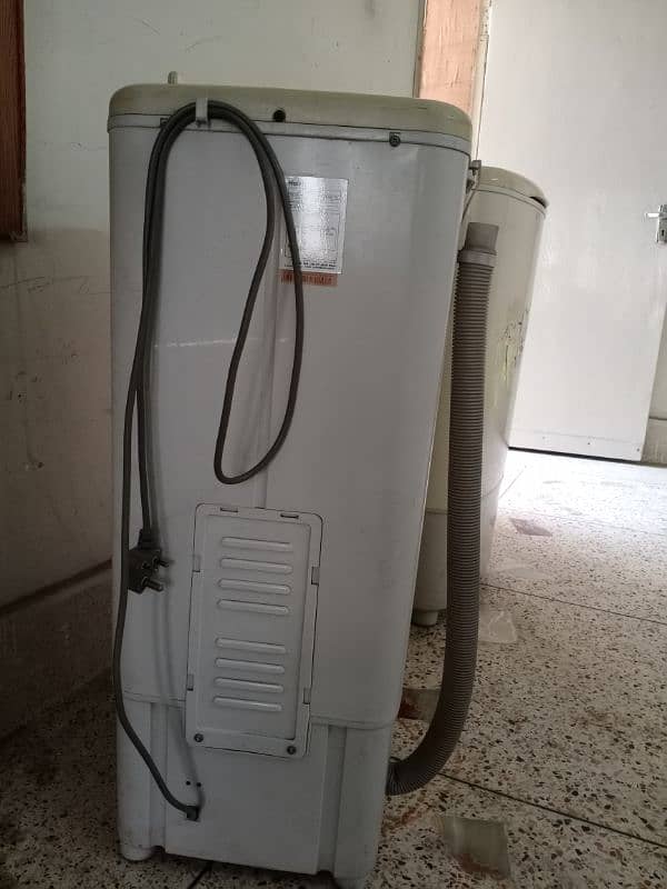 Used Washing Machine & Dryer for Sale – Good Condition 5