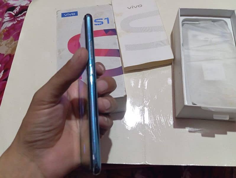 Vivo S1 4/128 with Box 11