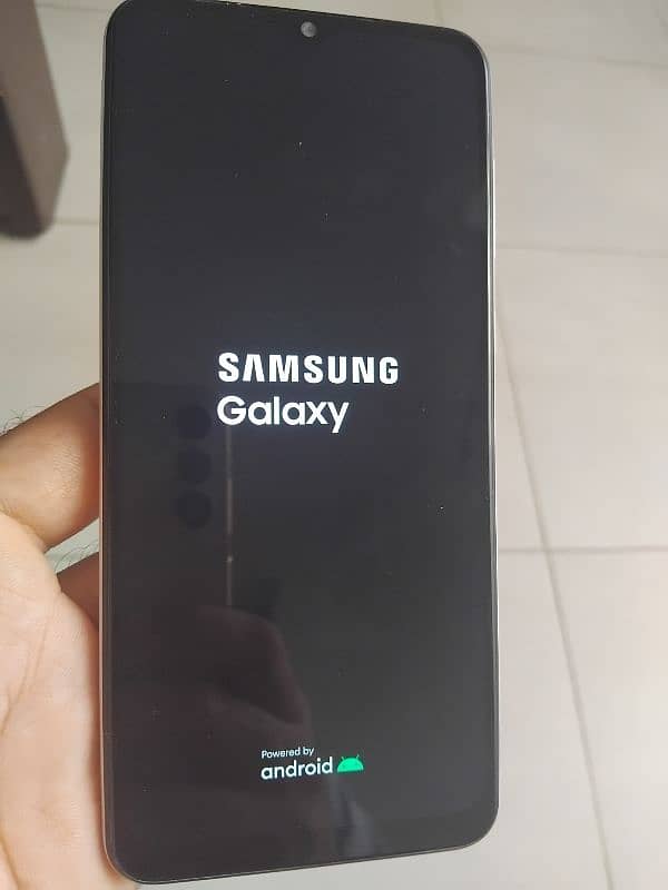 SAMSUNG A04 4GB 64 GB 1