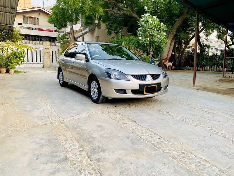 Mitsubishi Lancer 1.6 GLX MT 2004 Model First hand 1