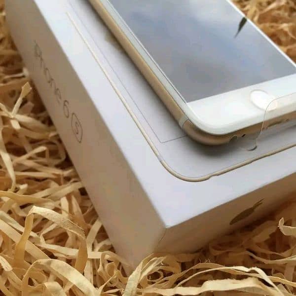 iPhone 6s 128gb my Whatsapp number 0344--58--51--215 2