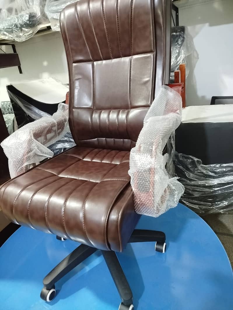 VIP Boss Chair  / Chair / Revolving chair  / Office chair / Ceo chair 3