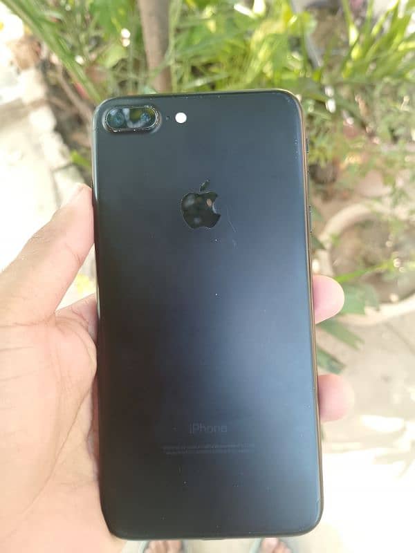 Iphone 7 plus (PTA approved) 1