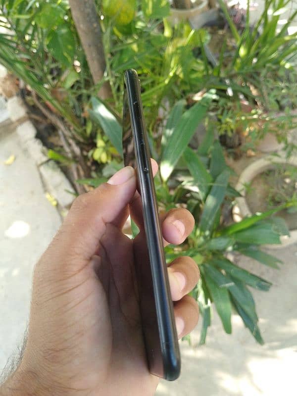 Iphone 7 plus (PTA approved) 2