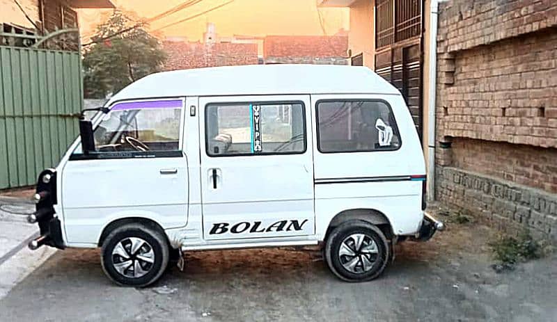 Suzuki Bolan carry Daba 2017 model lush condition 2