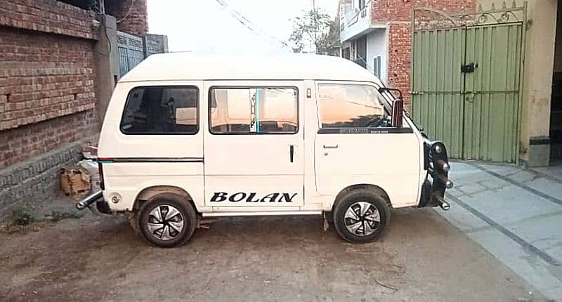 Suzuki Bolan carry Daba 2017 model lush condition 4