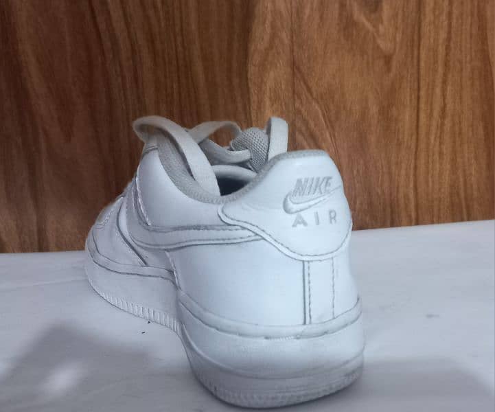 NIKE AF1 TRIPLE WHITE. 2