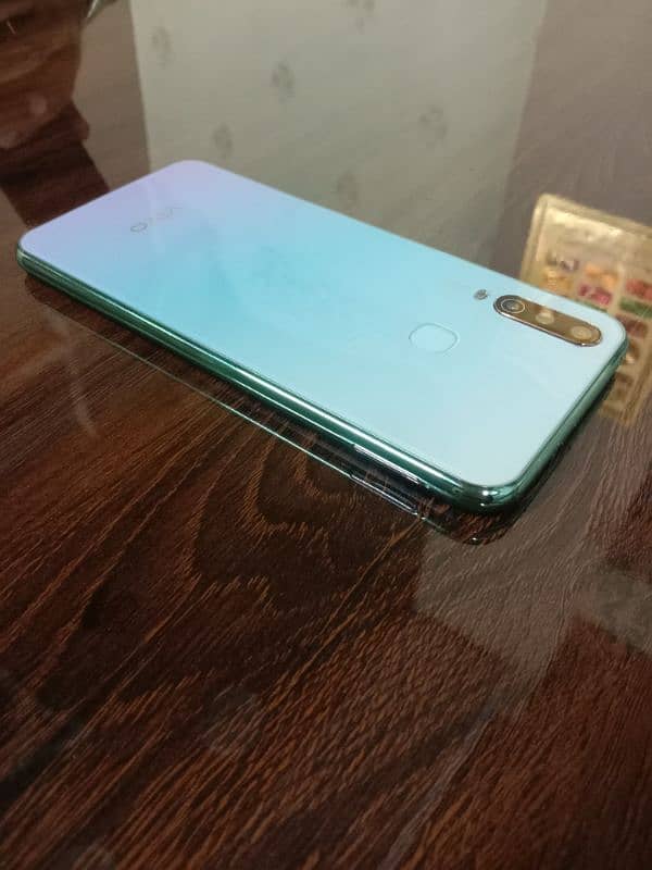 vivo y17.8/256gb pta apporved watsapp/call 03476999167 0