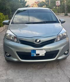 Toyota Vitz 2012 URGENT SALE