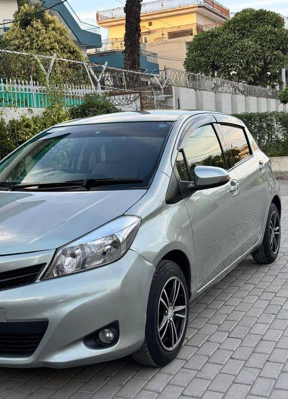 Toyota Vitz 2012 URGENT SALE 5