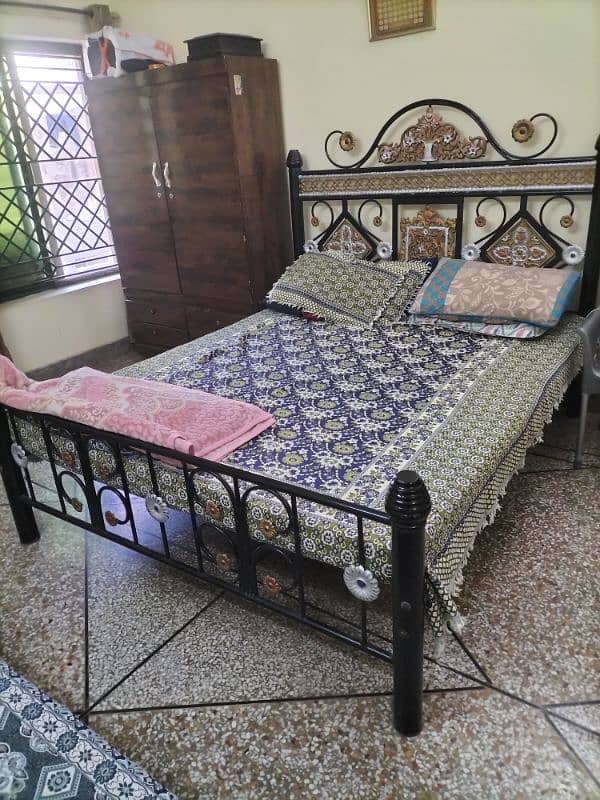 Iron bed for sale 2