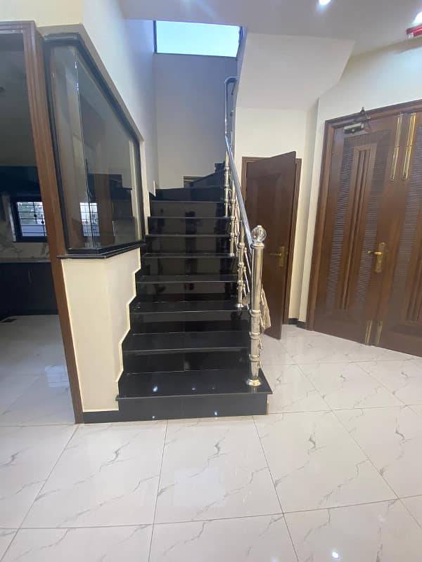 5 Marla Modern Beautiful House For Sale In D Block DHA Phase 6 Lahore 11