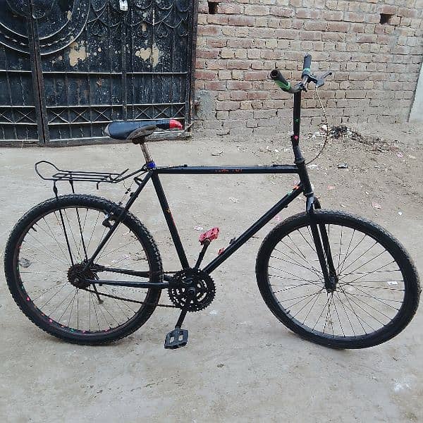 Black colour PHONEIX cycle full size urgent sale. Whatsap# 03034817394 0