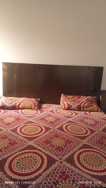 bed set with dressing 5