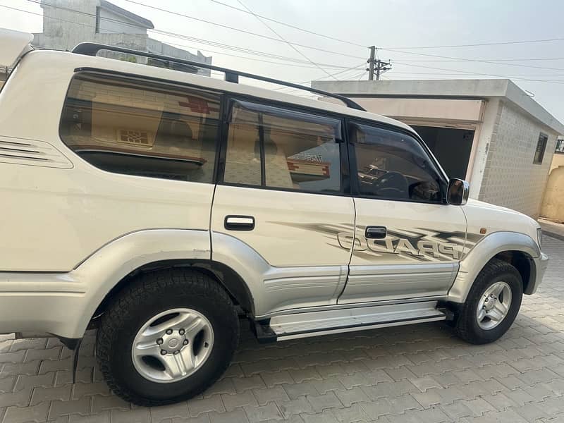 Toyota Prado 2001 4