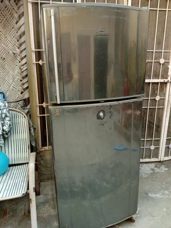 Dawlance refrigerator full ok urgent sale 1