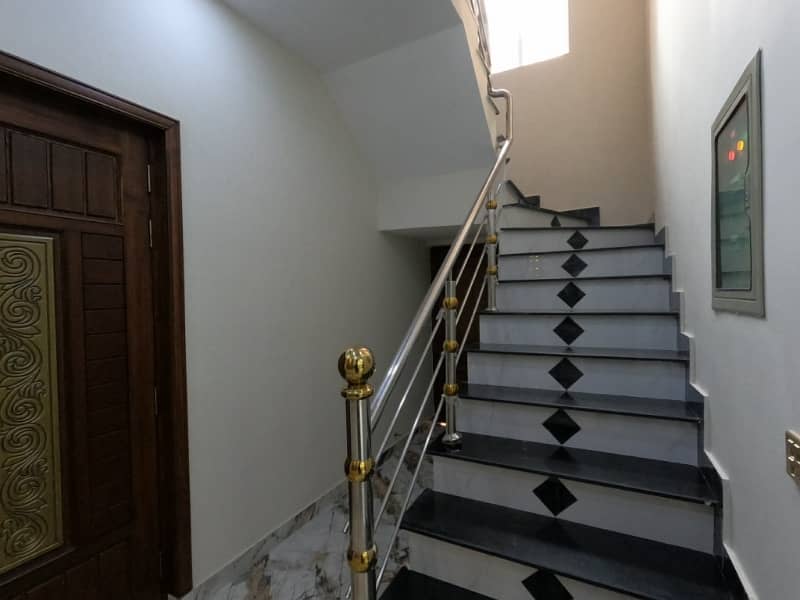 10 Marla House Is Available For Sale In NFC Phase 1 Lahore 14