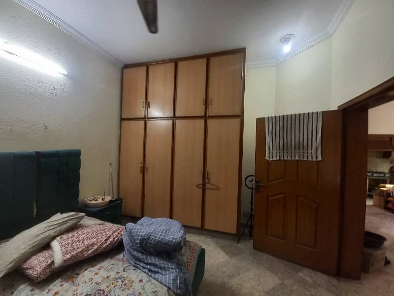 10 Marla Upper Portion Available For Rent In Abdalians Society 2