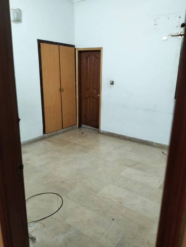 two bed dd ground floor portion for rent in johar 8