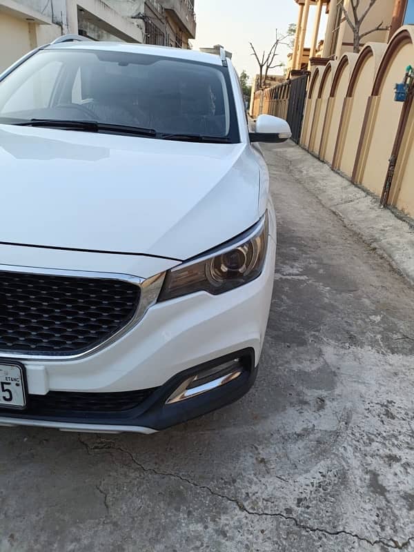 MG ZS 2022 11