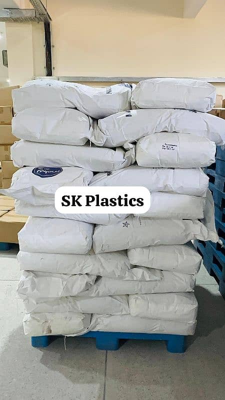 Plastic pallets / sheets 4