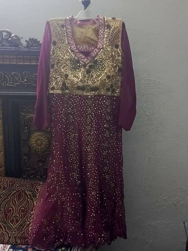 4 women dress for sale medium size 4