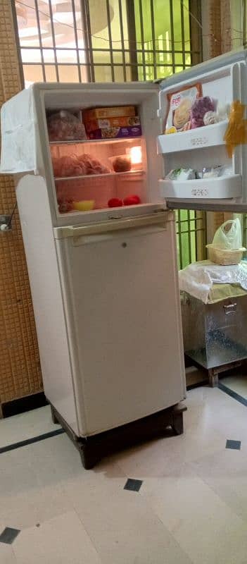 Singer Fridge for Sale 2