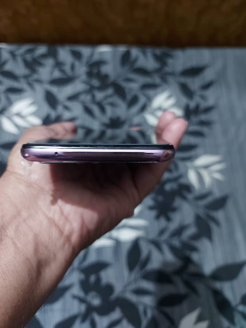 OPPO F19 Pro 8+4/128 GB 3