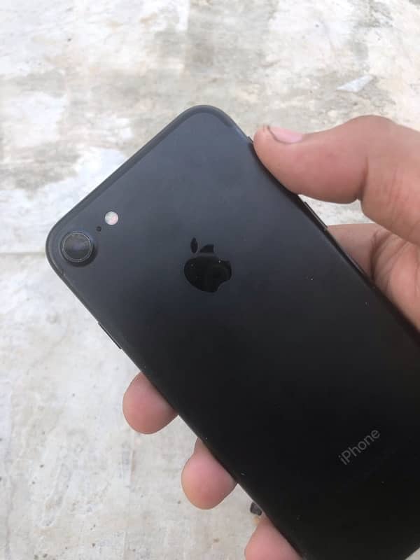 Iphone 7 bypass  rs: 8000 0