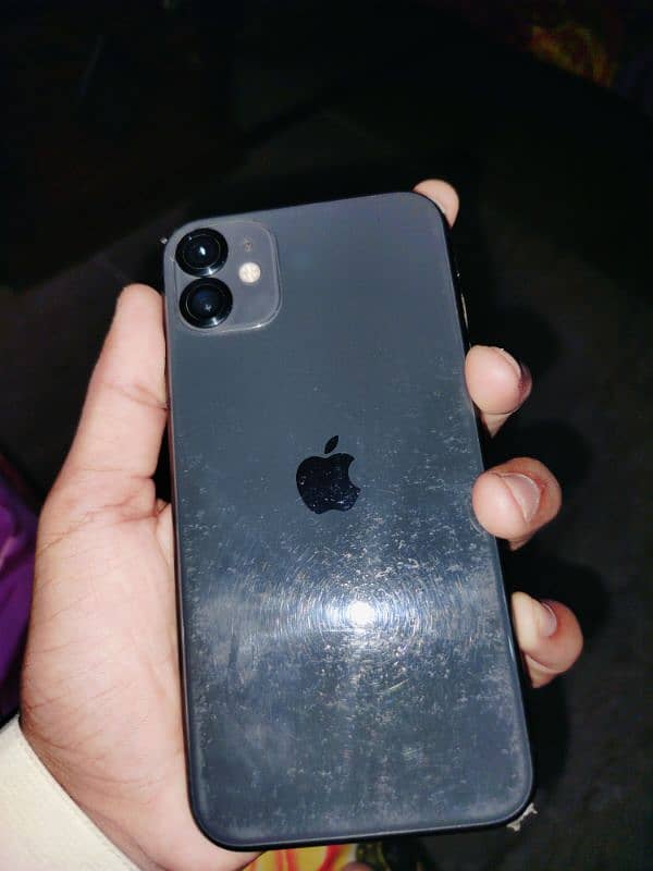 IPHONE 11 0